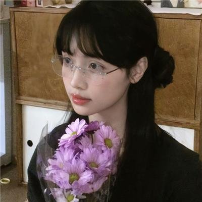 三小一家人